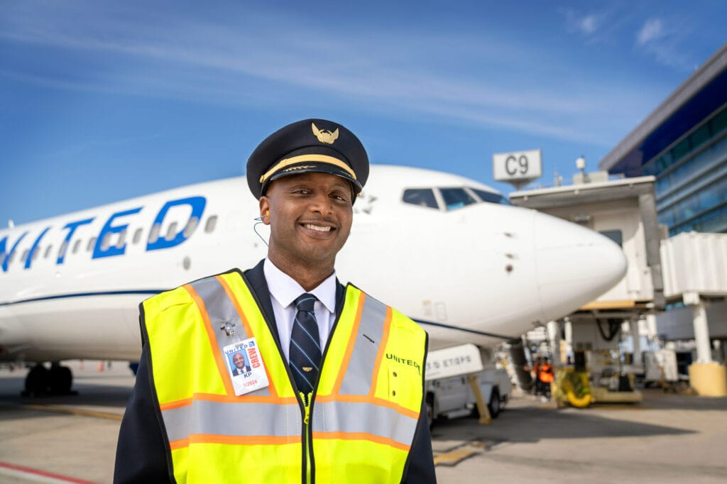 United 737 Captain and LAX Assistant Chief Pilot, Kenneth “KP” Kirkpatrick is seen in this 2024 promotional image from United Airlines. Kirkpatrick served more than 12 years on active duty in the U.S Air Force and joined United as a First Officer. (United Airlines)