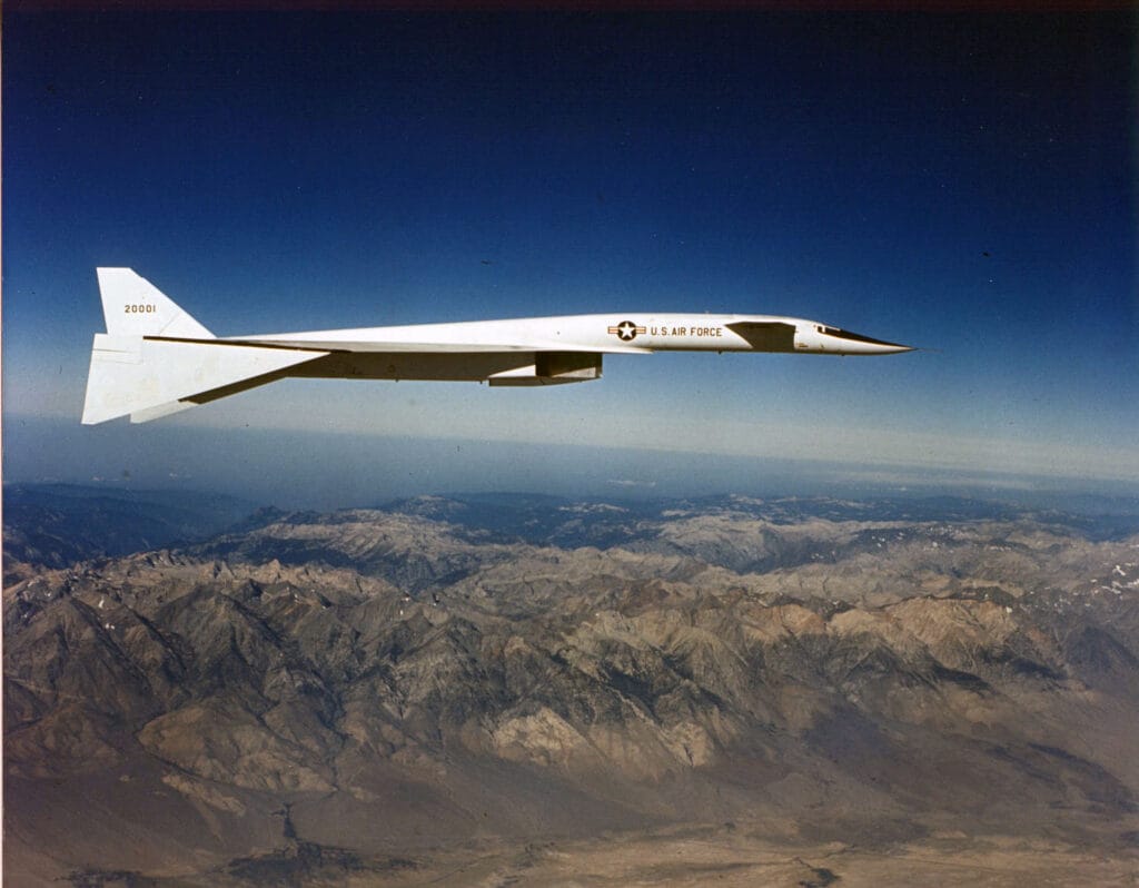 Supersonic North American XB-70A Valkyrie in flight. (U.S. Air Force photo)